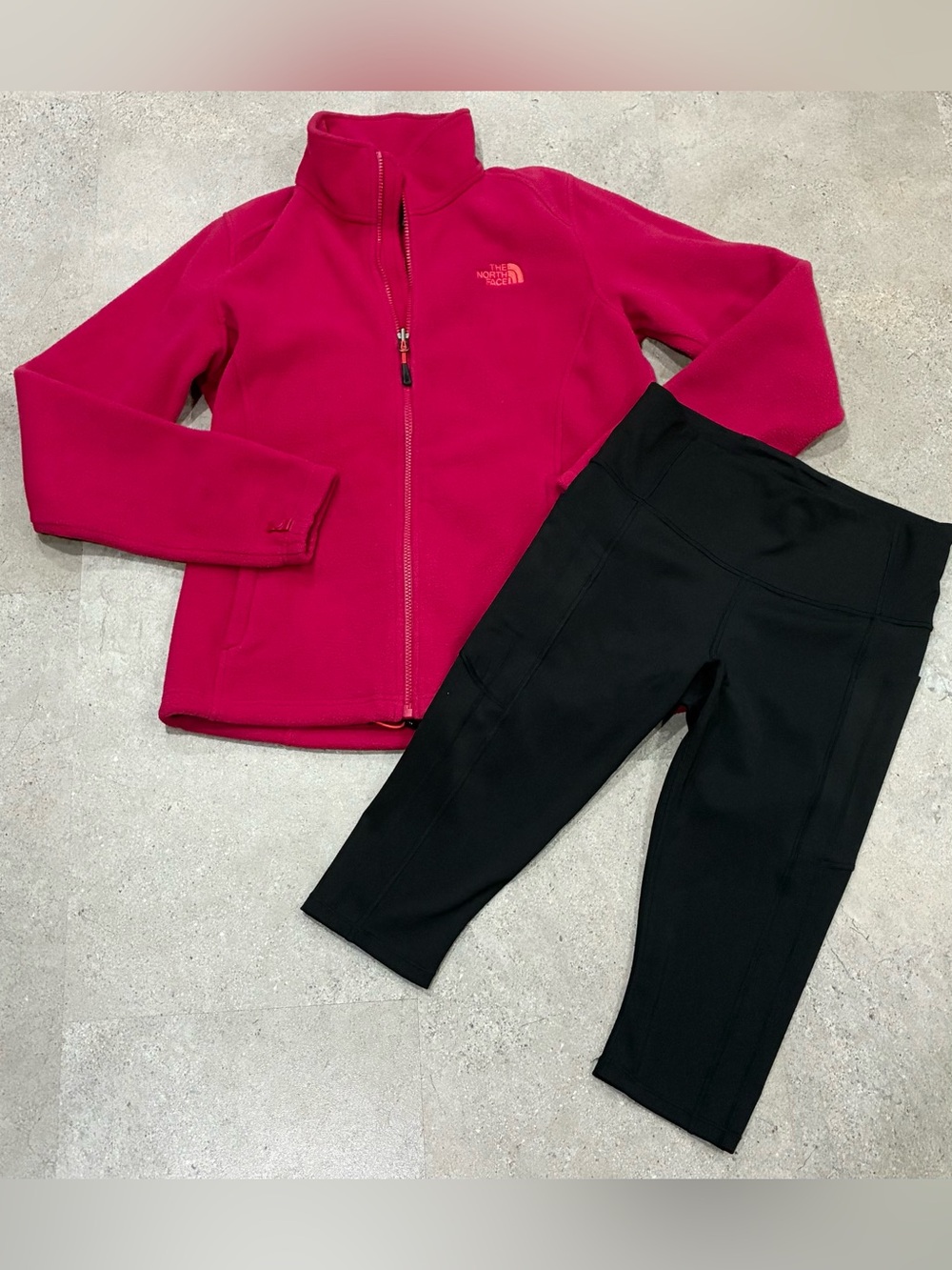 Womens NORTH FACE/ATHLETA Fleece Jacket & Leggings, sz Medium